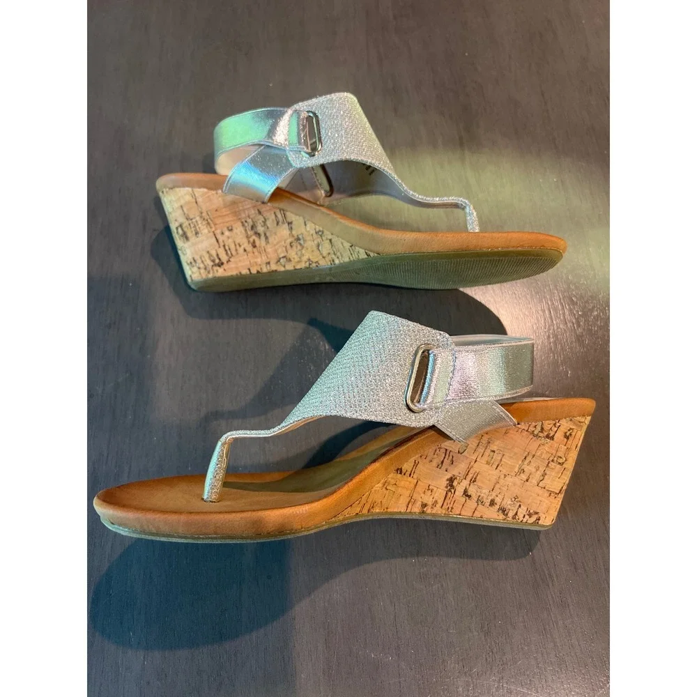 Comfort Me Cherie Silver Metallic Cork Wedge Slingback Thong Sandals Womens 7.5M